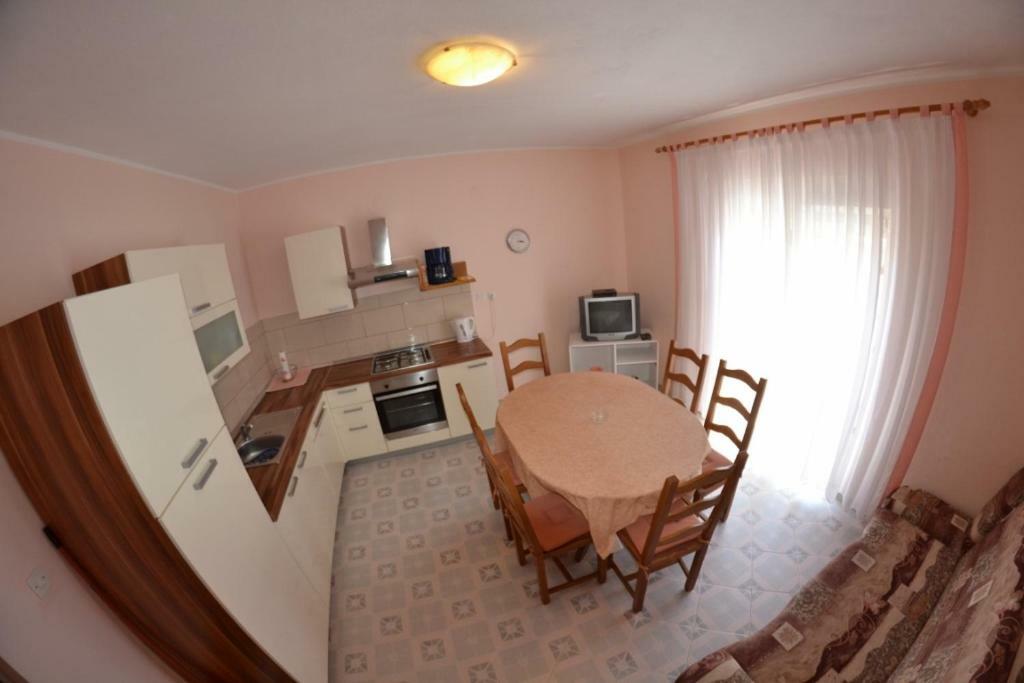 Sloth Apartment Palit Екстериор снимка